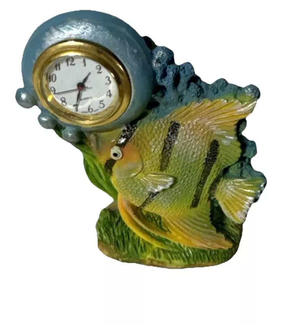 Vintage Fish Swimming Clock Bubbles And Seagrass Blue Reef Battery Operated Mini